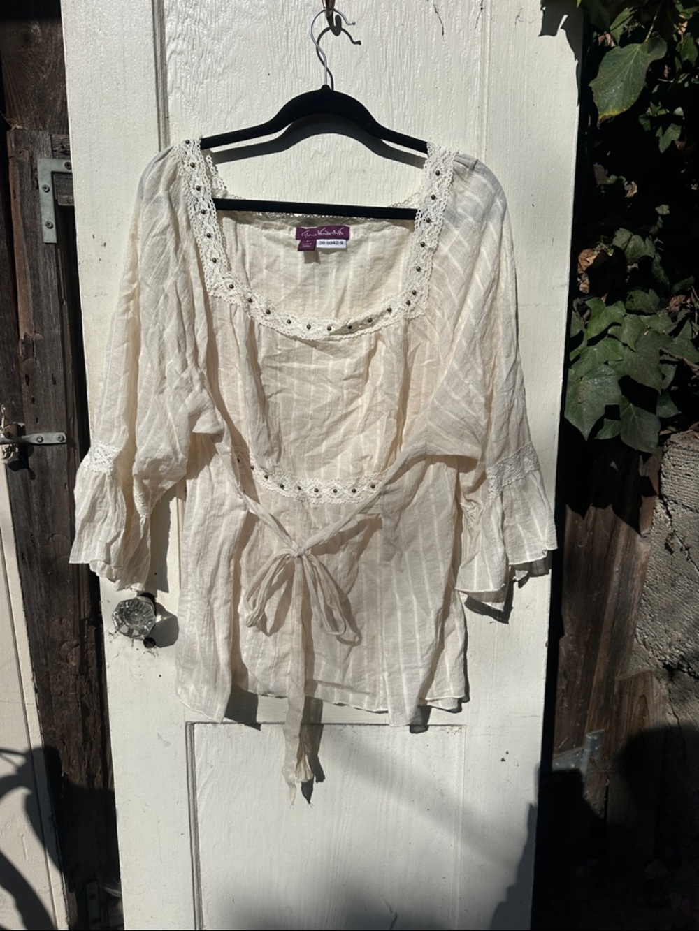 Gloria Vanderbilt Cream Eyelet Tie-Front Peasant Blouse